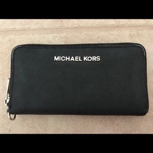 Michael Kors Black Bedford Wallet